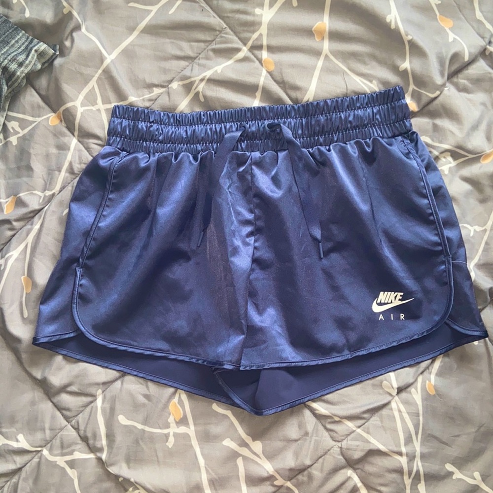 WOMENS NIKE AIR SATIN SHORTS